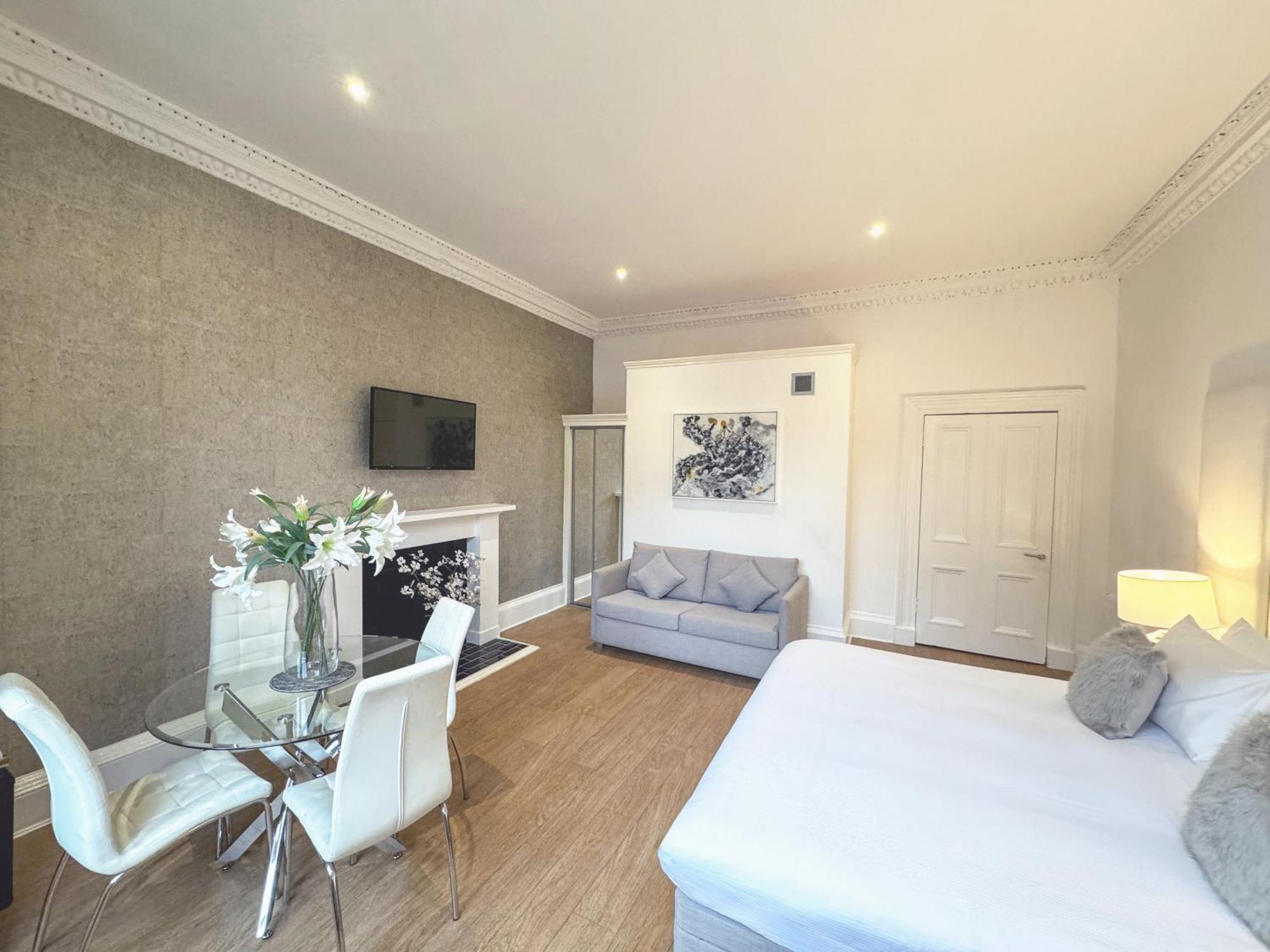 Hanover 71 Suites Единбург Екстериор снимка