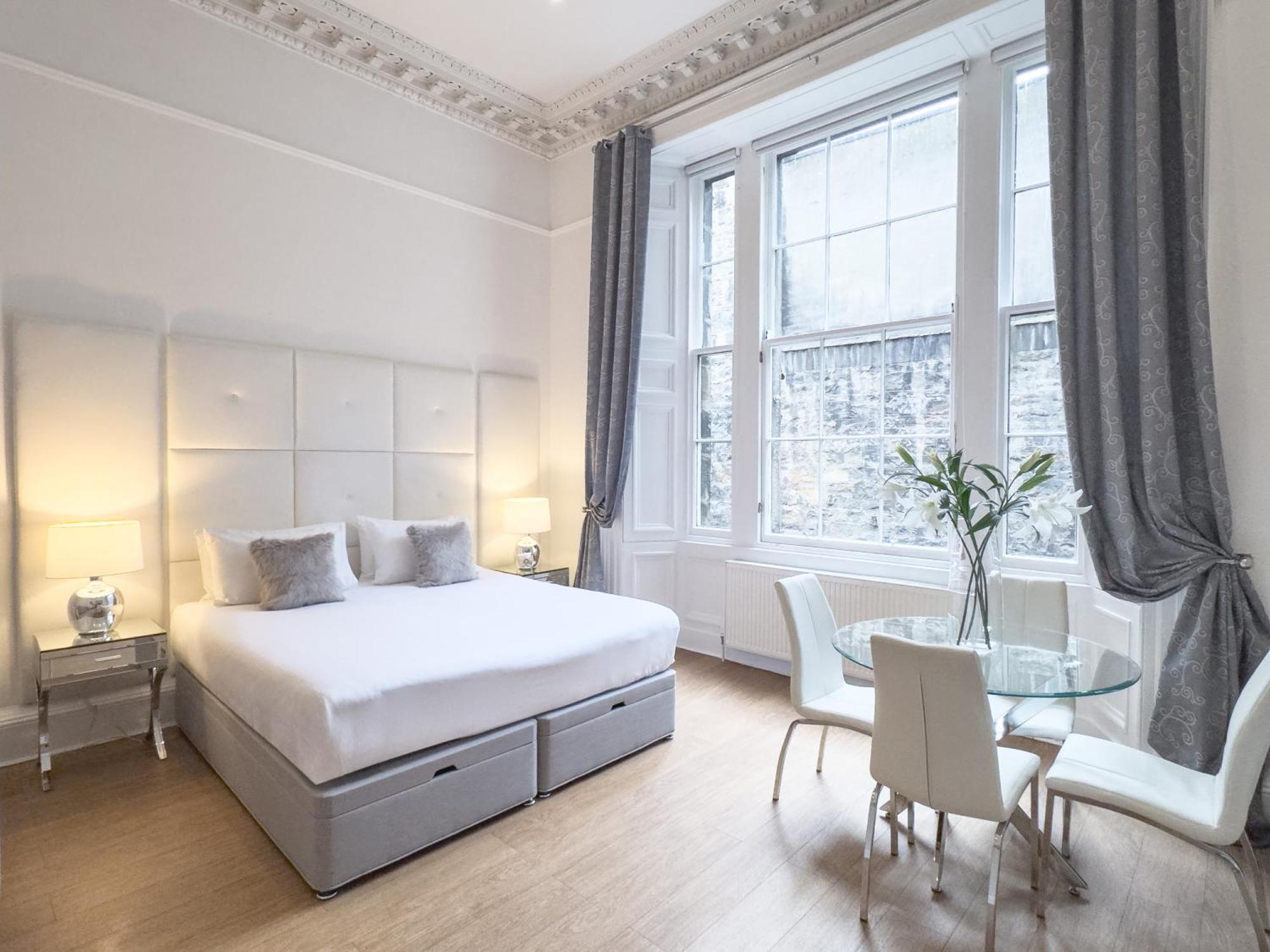Hanover 71 Suites Единбург Екстериор снимка