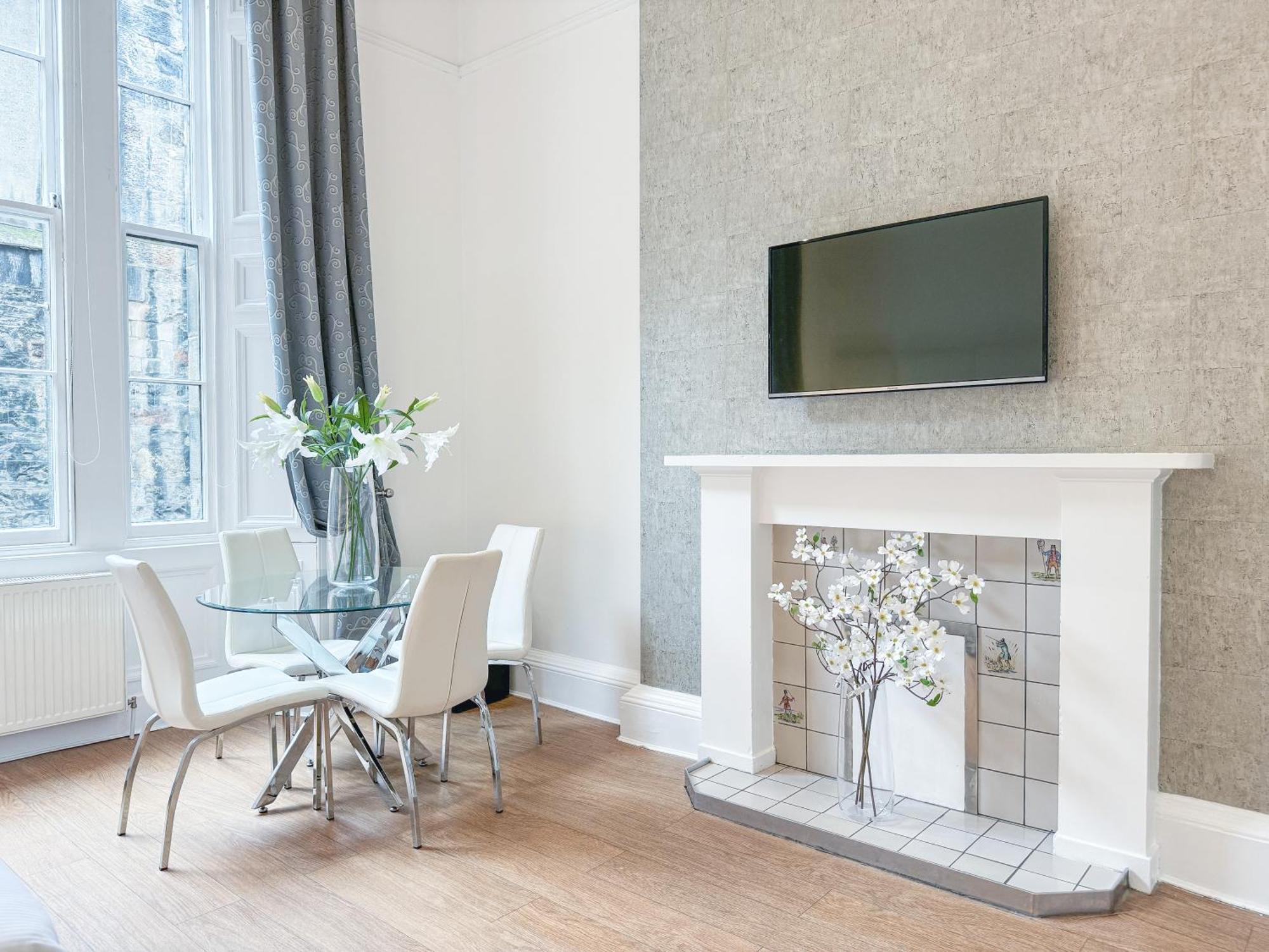 Hanover 71 Suites Единбург Екстериор снимка