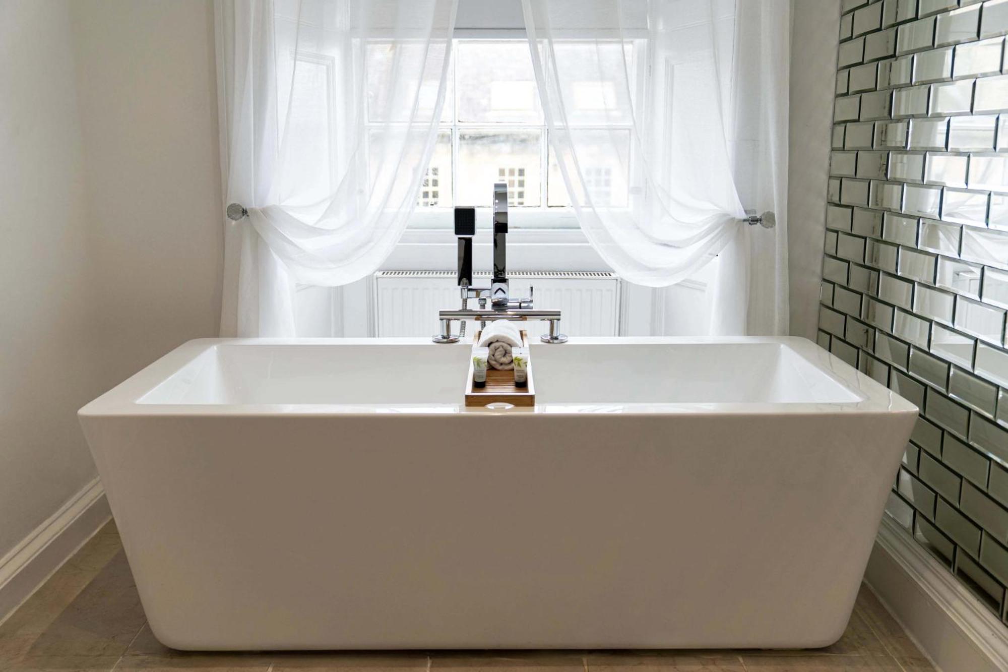 Hanover 71 Suites Единбург Екстериор снимка